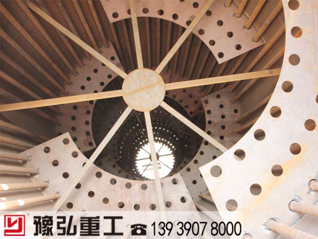 余熱蒸汽泥煤烘干設備內(nèi)部構(gòu)造 余熱蒸汽泥煤烘干設備內(nèi)部構(gòu)造