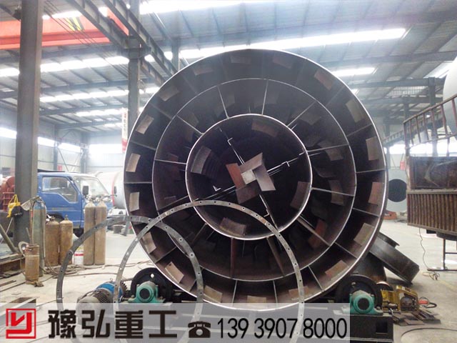 三筒石英砂烘干機(jī)加工圖 三筒石英砂烘干機(jī)加工圖